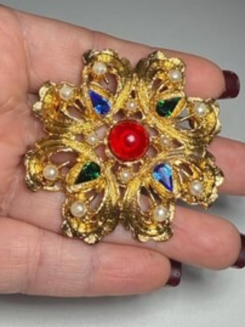 Vintage Red Cabochon Floral Brooch Pearl Blue Green Glass Rhinestone Gold Tone P